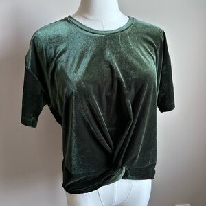 Women's Velvet velour Twist-Hem Tee - Dark forest Green holiday glam neutral